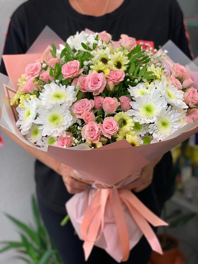 Букет цветов из: Розы и Хризантемы в Заплавской