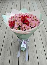 Букет цветов из:  Альстромерии в Заплавской