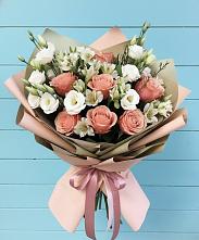 Букет цветов из:  Розы, Альстромерии и Лизиантусы в Заплавской