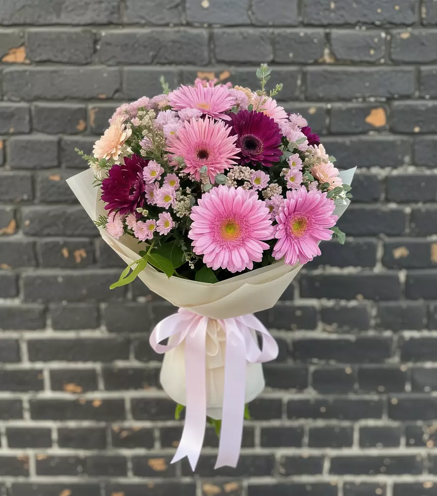 Букет цветов из: Герберы и Хризантемы в Заплавской