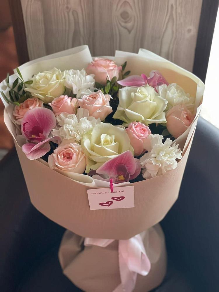 Букет цветов из: Орхидеи, Розы и Гвоздики в Заплавской