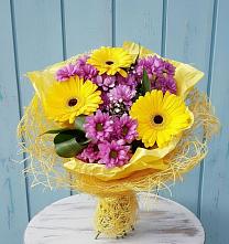 Букет цветов из:  Хризантемы и Герберы в Заплавской