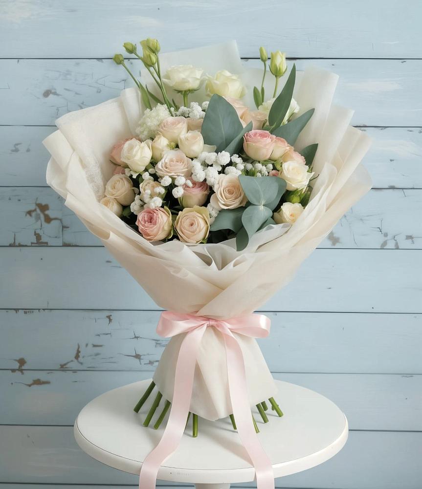 Букет цветов из: Розы и Лизиантусы в Заплавской