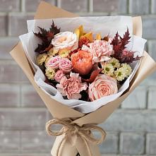 Букет цветов из:  Гвоздики, Хризантемы и Розы в Заплавской