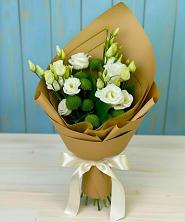 Букет цветов из:  Хризантемы и Лизиантусы в Заплавской