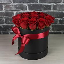 Цветочная композиция из Розы в шляпной коробке в Заплавской