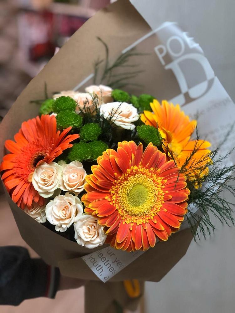 Букет цветов из: Герберы, Хризантемы и Розы в Заплавской