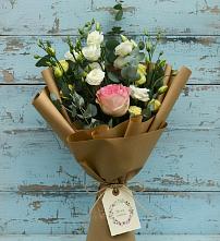 Букет цветов из:  Розы и Лизиантусы в Заплавской