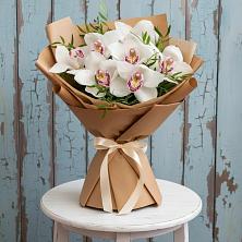 Букет цветов из:  Орхидеи и Розы в Заплавской